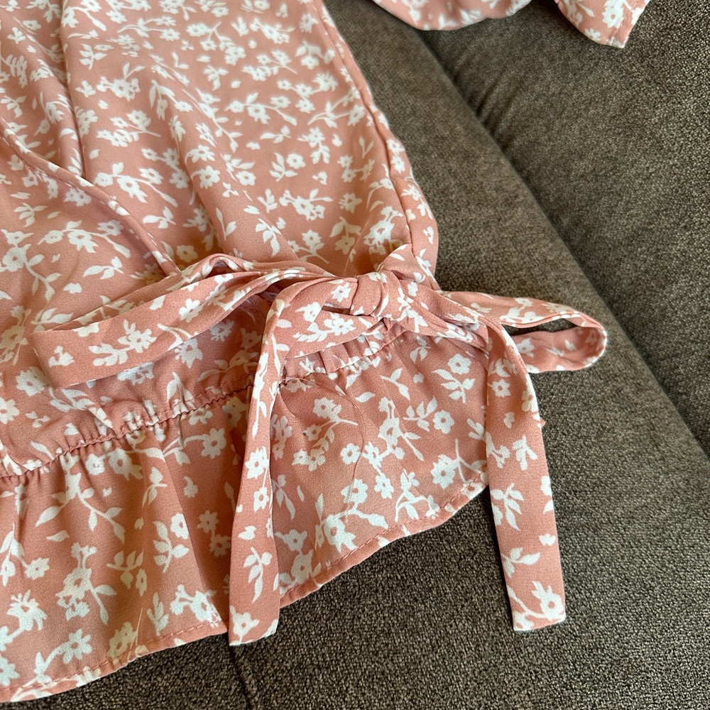 Sienna Sky Floral Blouse Size L - Picture 3 of 11